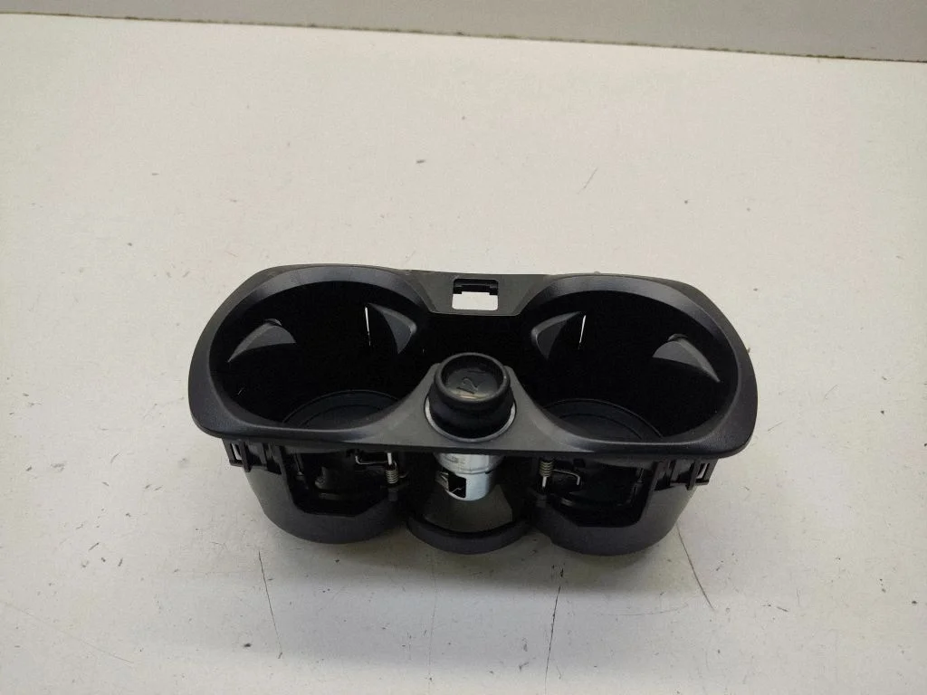 Uchwyt na kubki (przedni) – BMW Seria 3 G20 G21 (2019-)