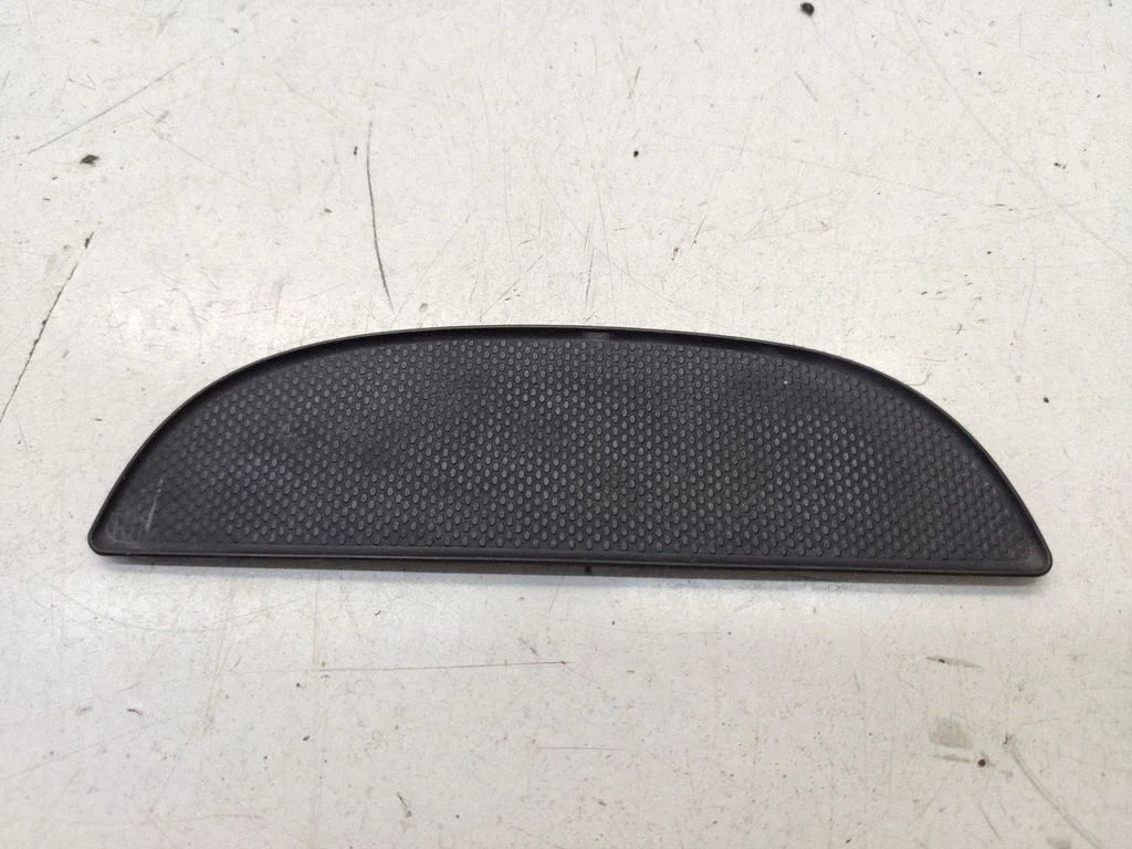 Cup holder pad/mat – Mini Cooper Countryman R60 (2011-2016)