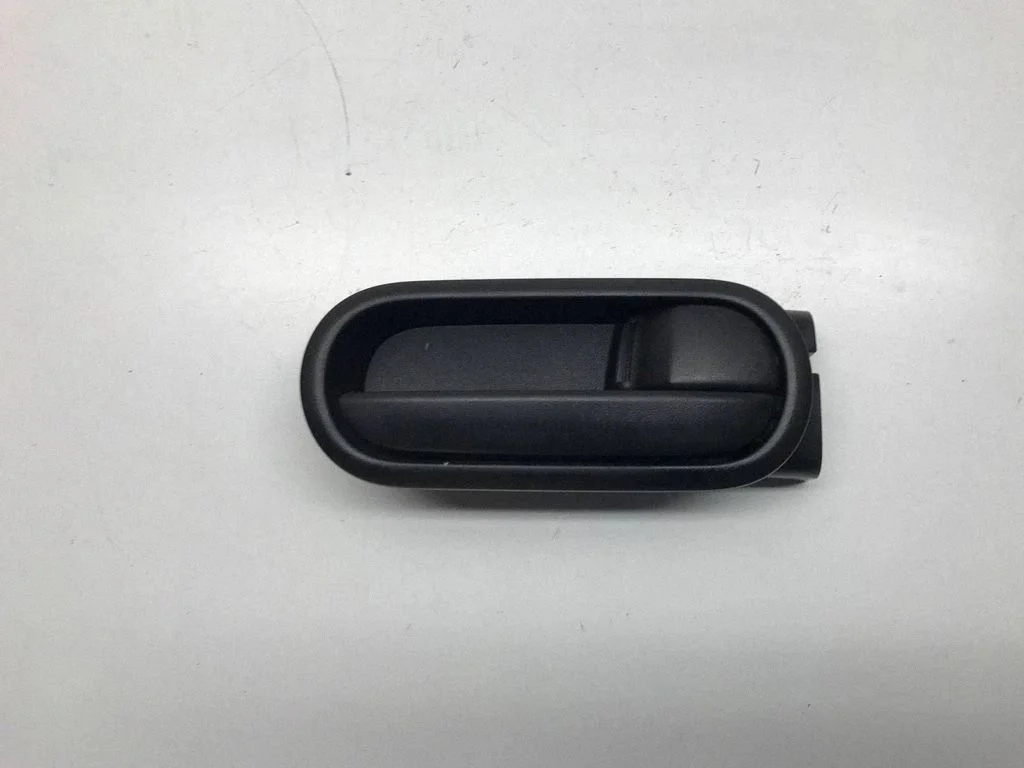 Front door interior handle – Mazda 2 (2007-2014)