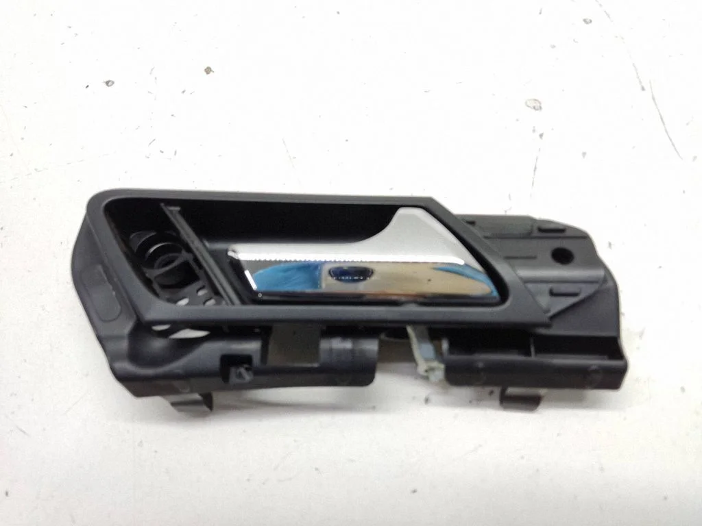 Front door interior handle – Mercedes-Benz ML-Class W164 (2005-2011)