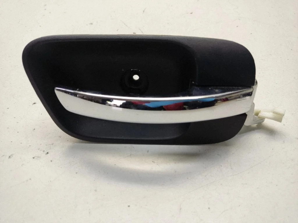 Front door interior handle