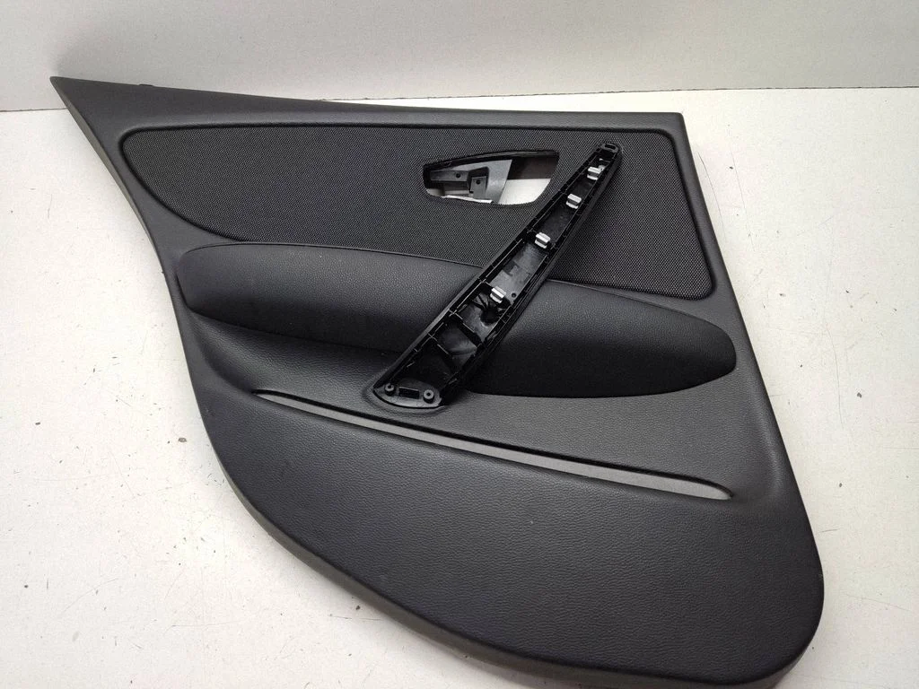 Rear door card panel trim – BMW 1 Series E82 E88 (2007-2014)