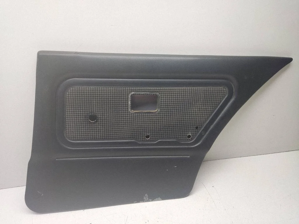 Rear door card panel trim – BMW 3 Series E30 (1983-1994)