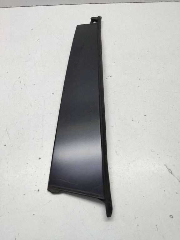 Other rear door trim element – Mercedes-Benz ML-Class W164 (2005-2011)