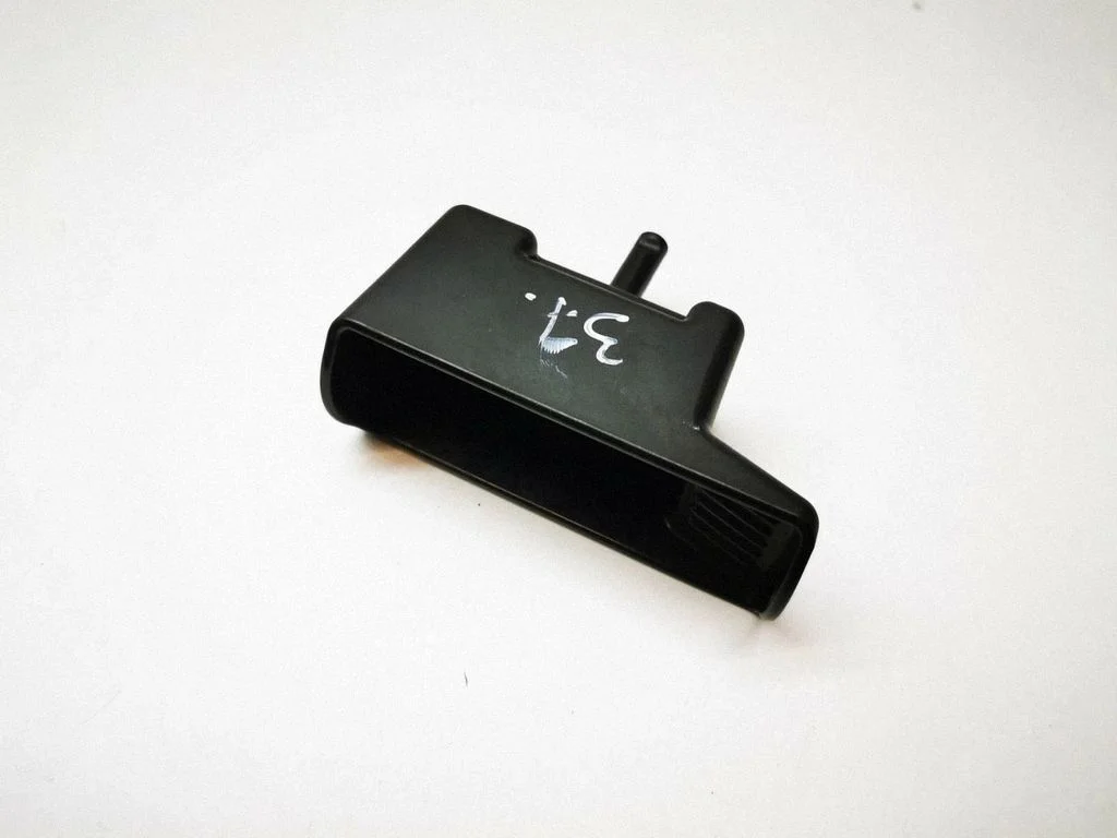 Rear door ashtray – BMW 5 Series E60 E61 (2004-2010)