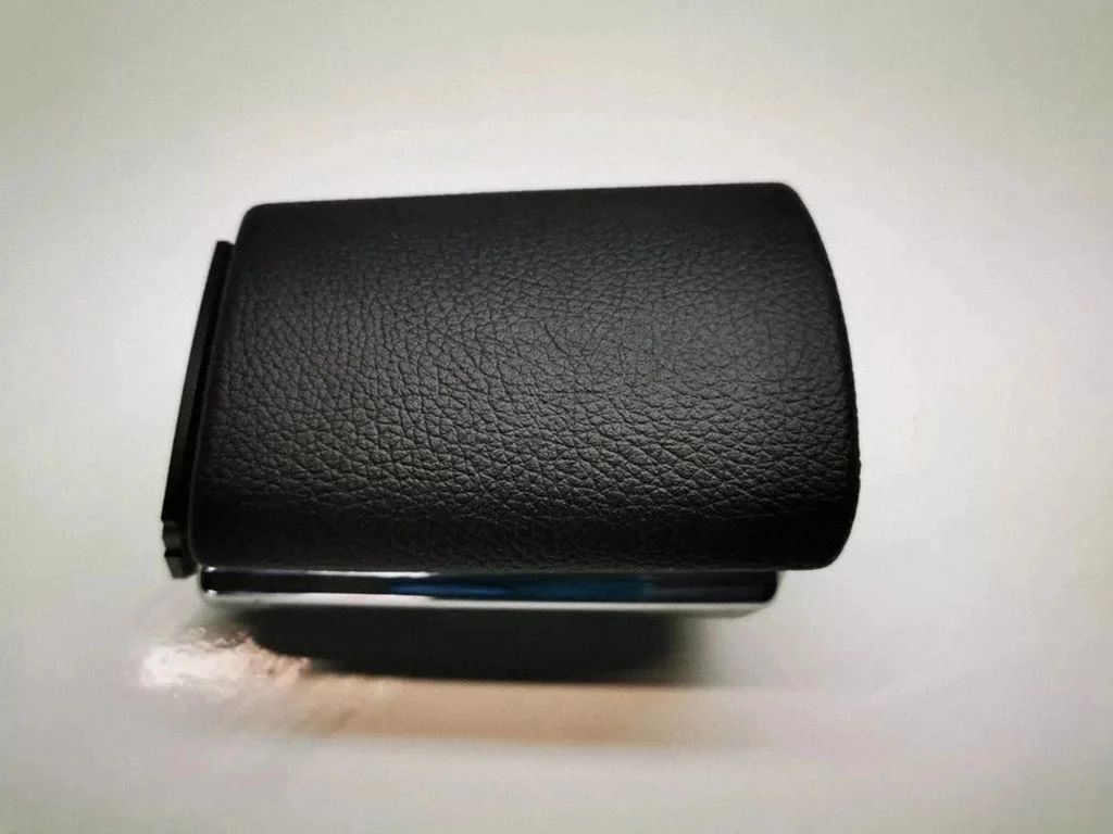 Rear door ashtray – Mercedes-Benz S-Class W221 (2005-2013)