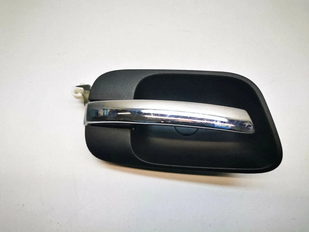 Rear door interior handle trim
