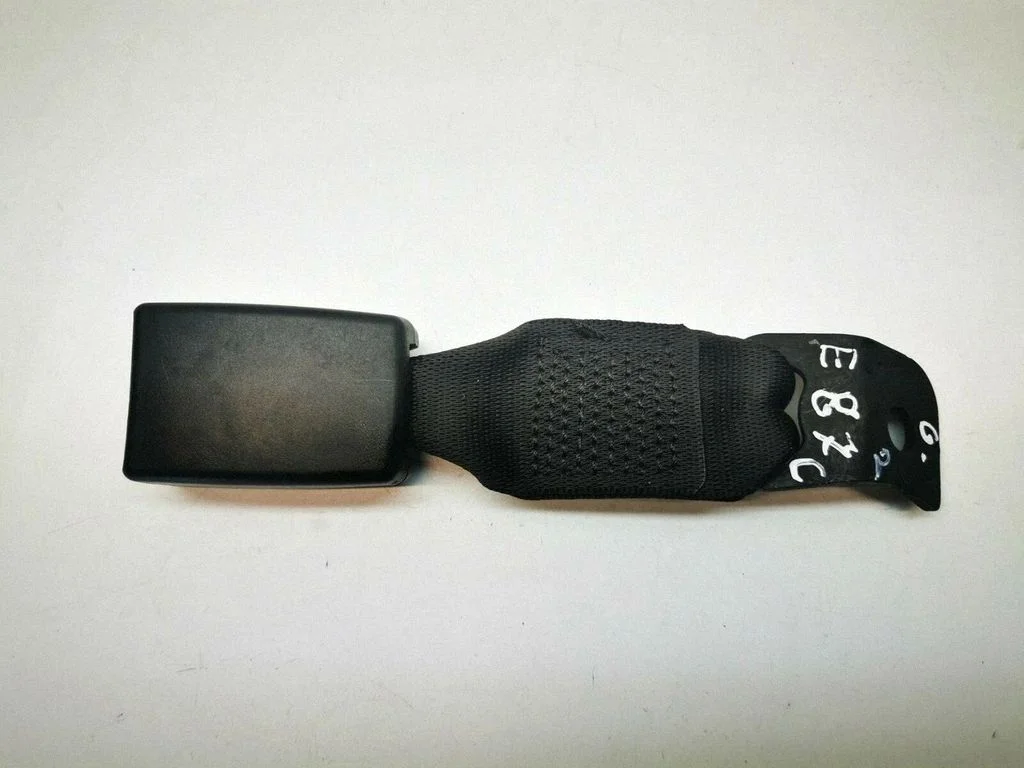 Tagumise turvavöö pannal – BMW 1-seeria E82 E88 (2007-2014)