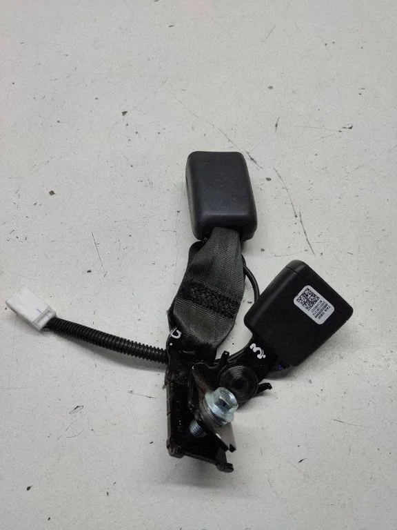 Middle seatbelt buckle (rear) BC3HB0027