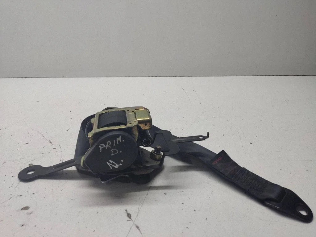 Front seatbelt – Nissan Primera (2002-2007)
