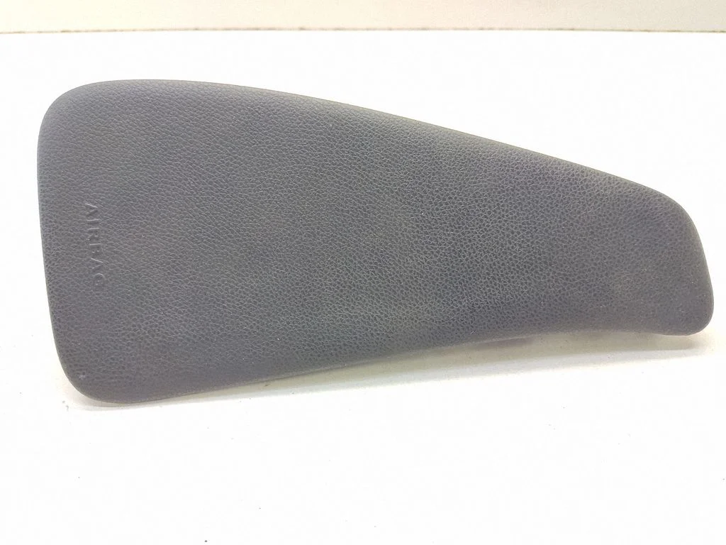 Seat airbag – Mercedes-Benz C-Class AMG W204 (2007-2014)
