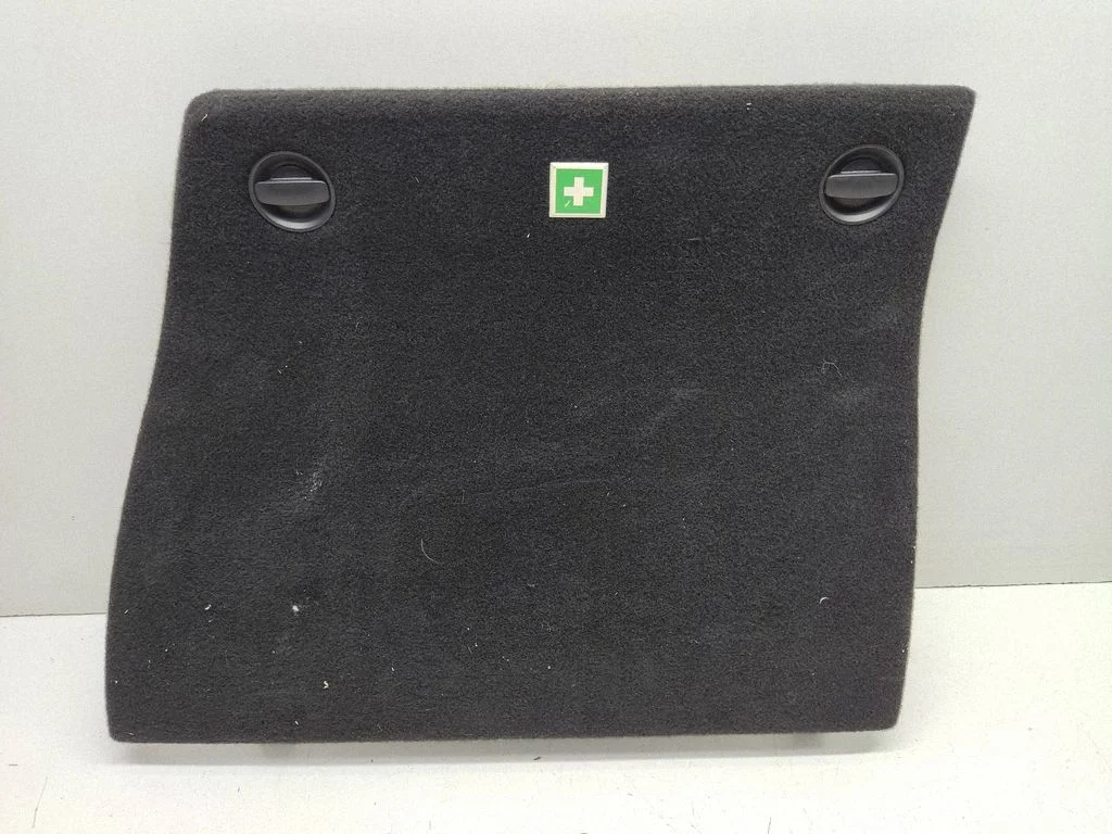 Zaślepka tapicerki bagażnika JC289310