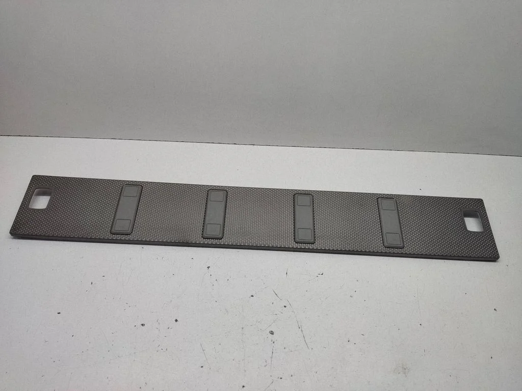 Osłona progu bagażnika 849089H400