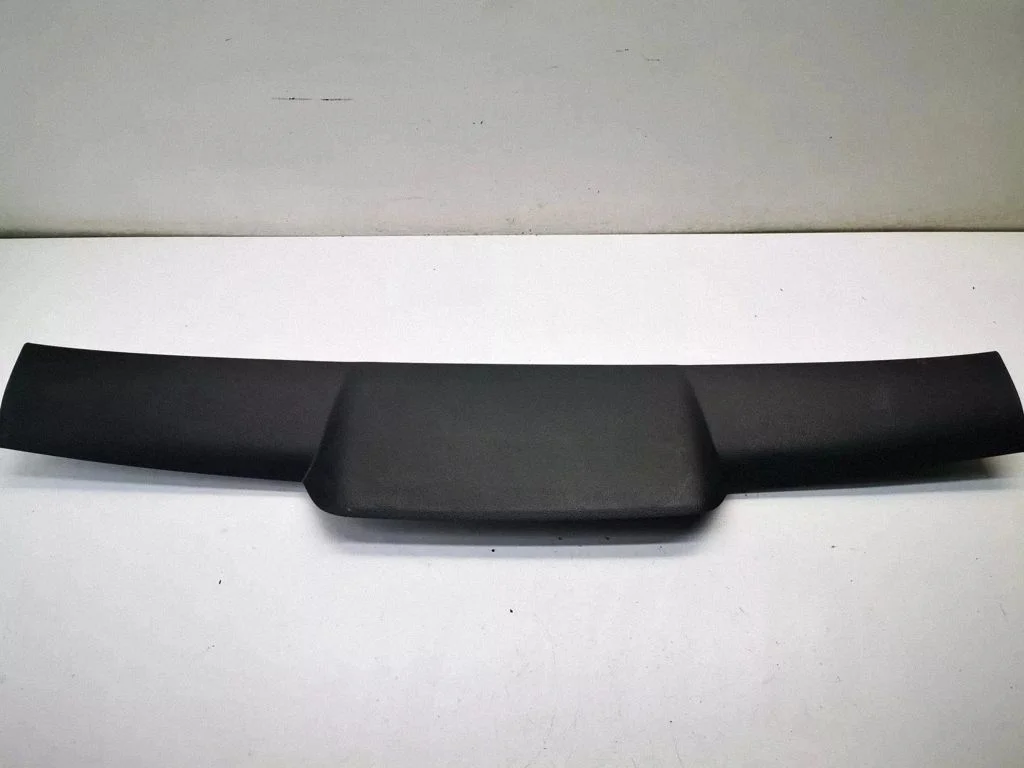 Tailgate/trunk upper cover trim – KIA Sportage (2011-2016)