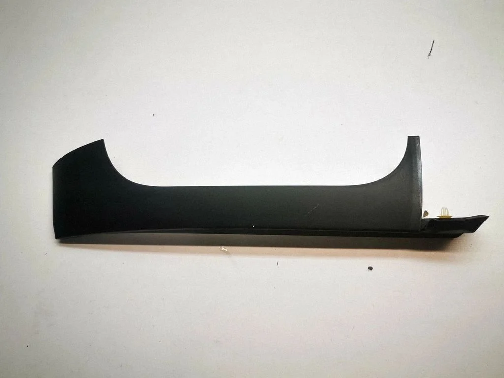 Tailgate/trunk side cover trim – BMW 3 Series E90 E91 (2005-2012)