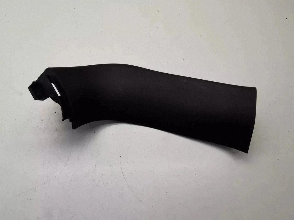 Tailgate/trunk side cover trim – KIA Sportage (2011-2016)