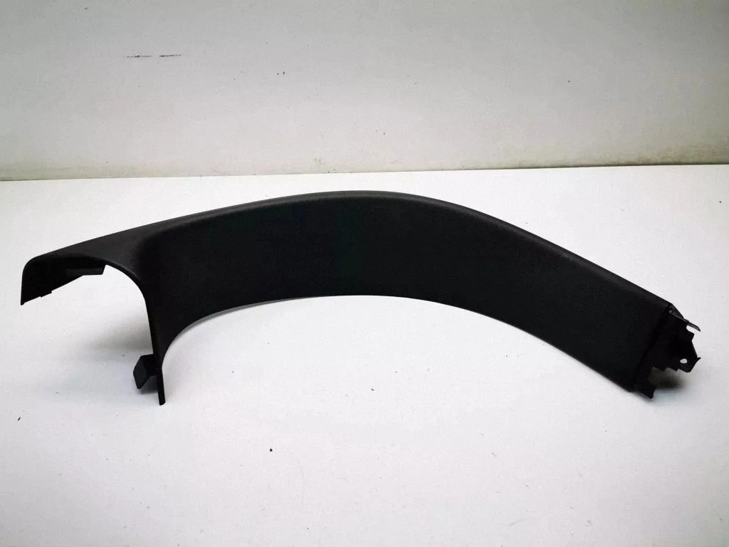 Tailgate/trunk side cover trim – Mercedes-Benz R-Class W251 (2005-2013)