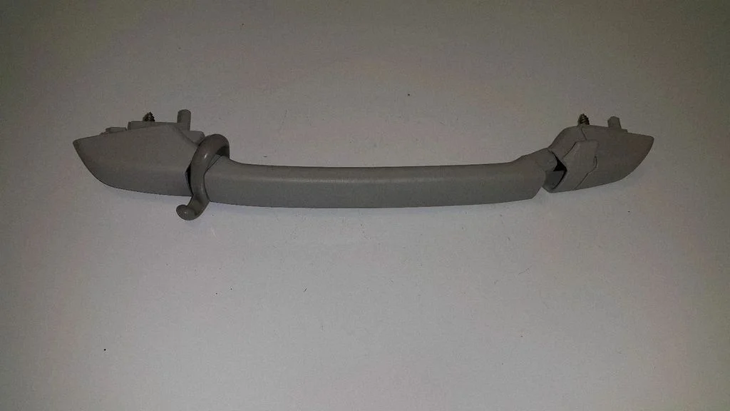 Rear interior roof grab handle 8231324