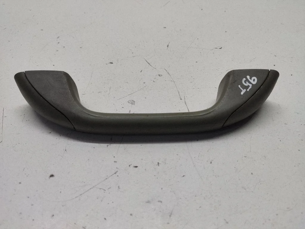 Tagumine lae käepide
