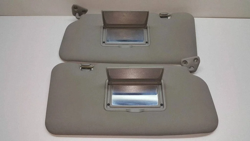 Sun visor