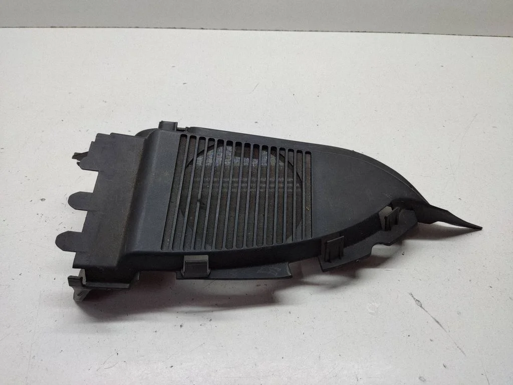 Pakiriiuli kõlari restkate – BMW 3-seeria E46 (1998-2005)