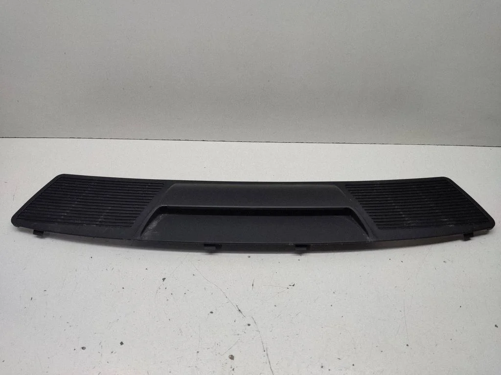 Pakiriiuli rest – BMW 7-seeria E65 E66 (2001-2008)