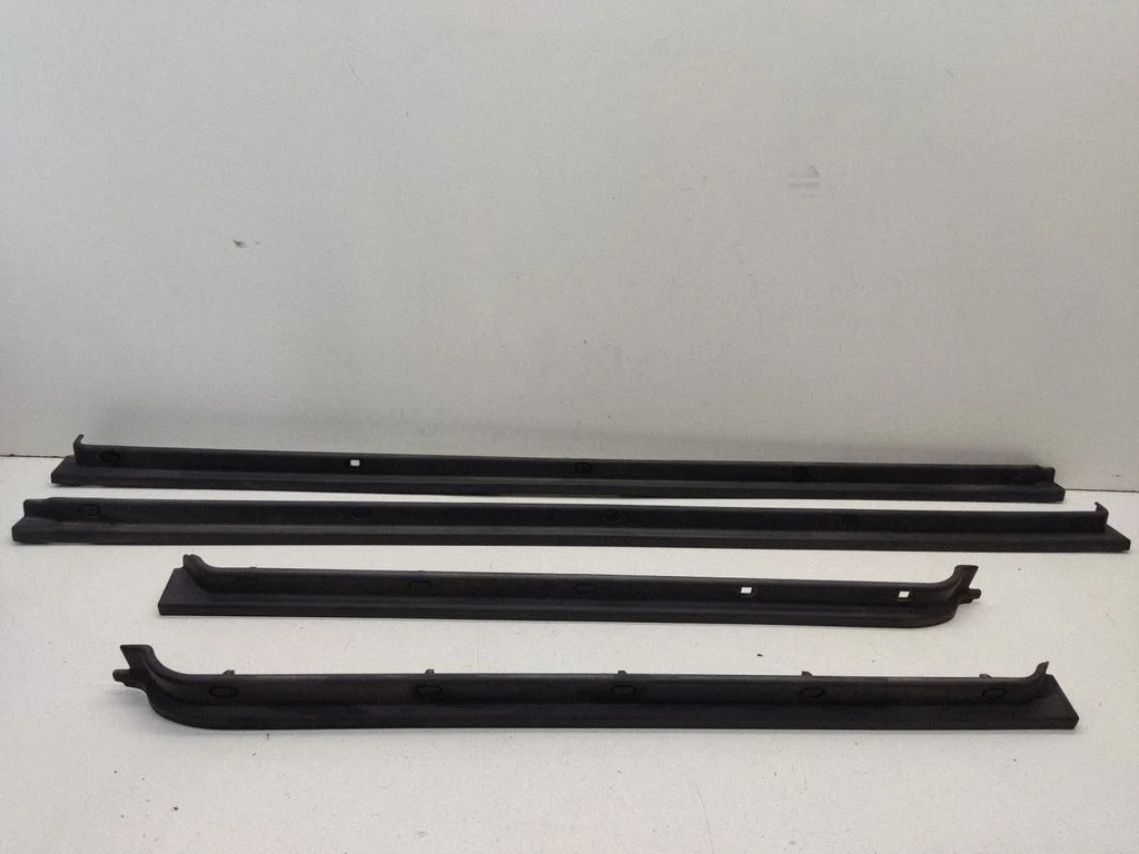 Uste siseviimistluse komplekt – Saab 9-3 Ver2 (2008-2016)