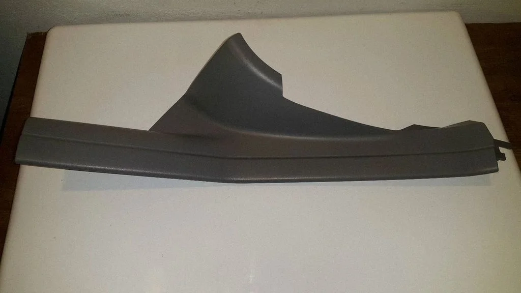 Rear sill trim cover 8193791