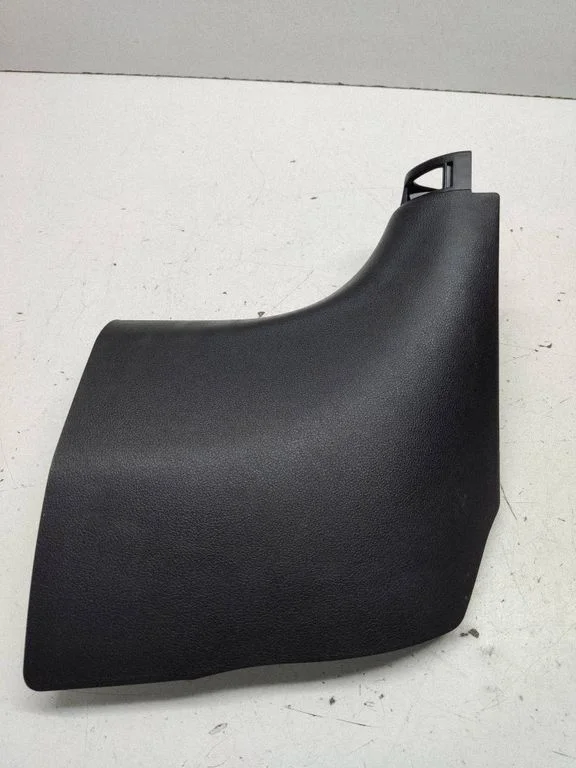 Foot area side trim 85824Q0900