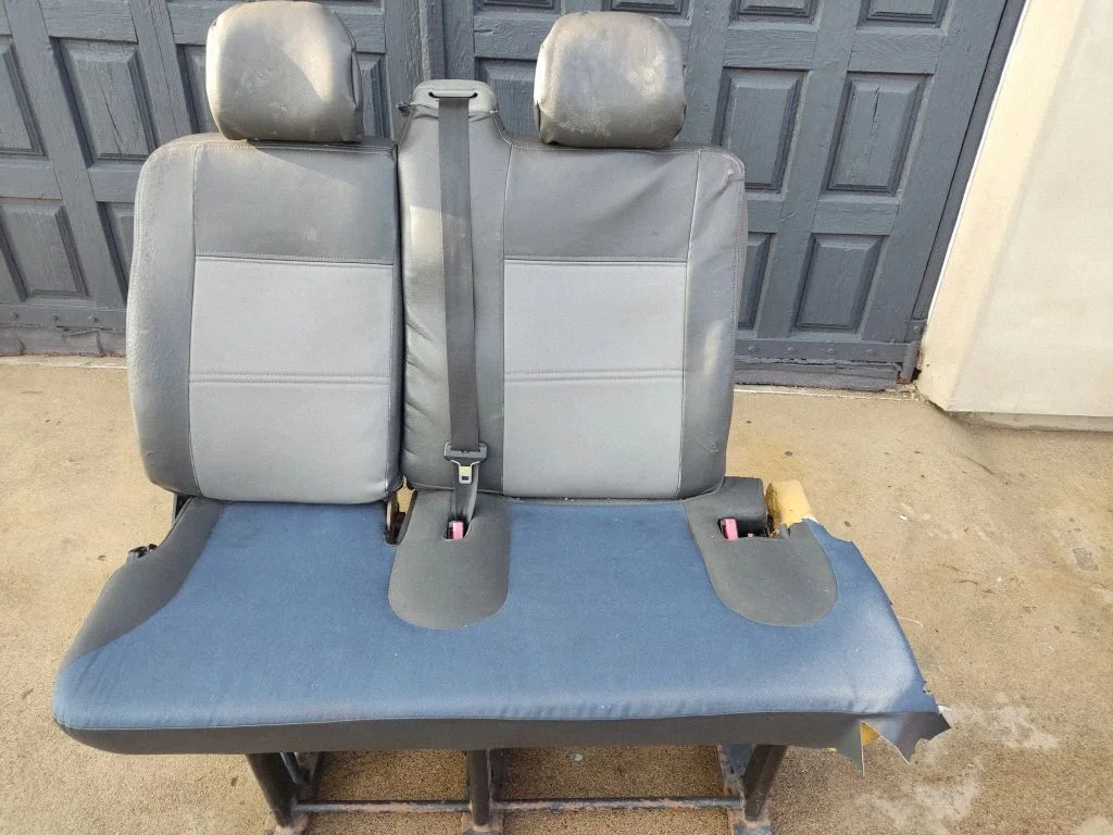 Second row seats – Renault Trafic II (X83) (2001-2014)