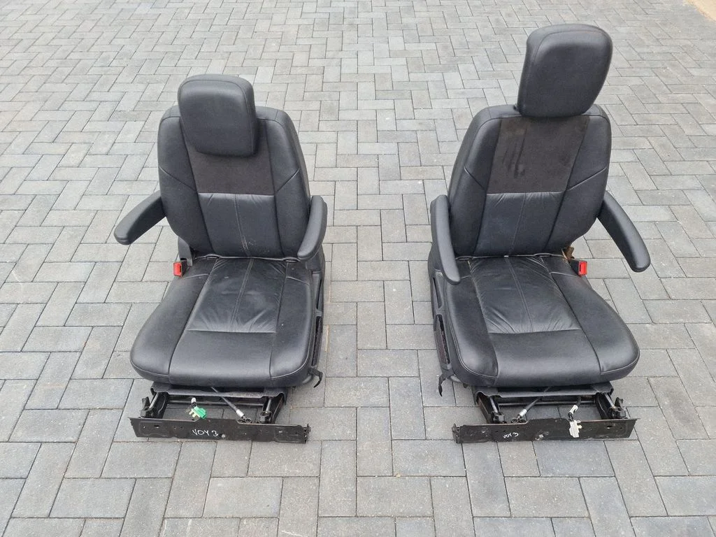 Second row seats – Chrysler Grand Voyager V (2007-2015)