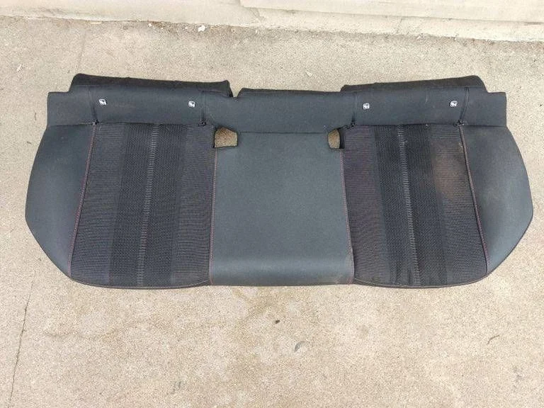 Rear seat 4571036