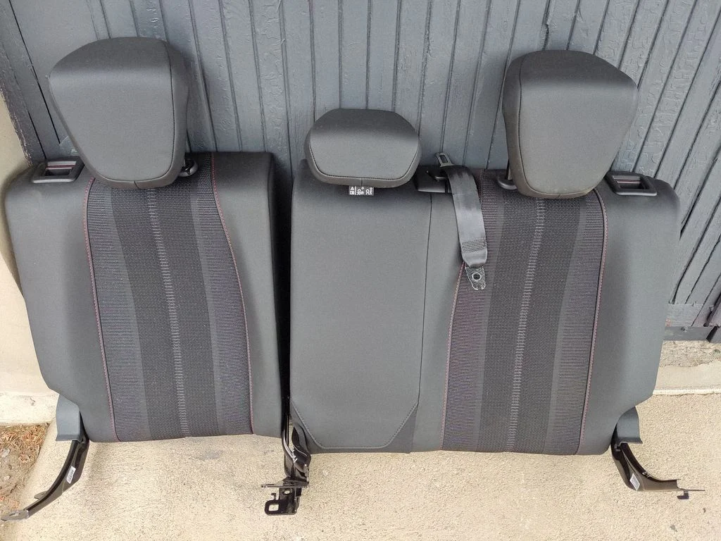 Rear seat 225522607
