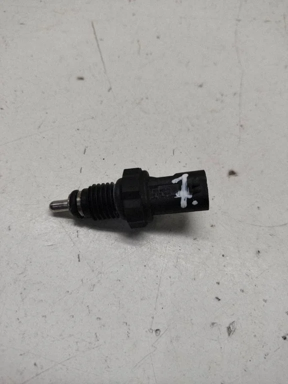 Czujnik temperatury płynu chłodniczego – BMW Seria 5 G30 G31 G38 (2016-)