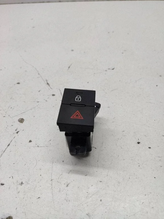 Hazard light switch 93790Q0900