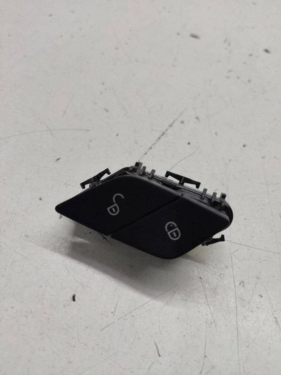 Central locking switch button A2139059703