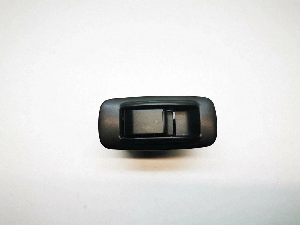 Elektriaknate lüliti – Toyota Corolla Verso AR10 (2004-2009)