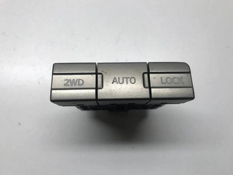 Other switches/knobs/shifts – front
