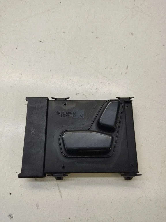 Seat control switch 560494