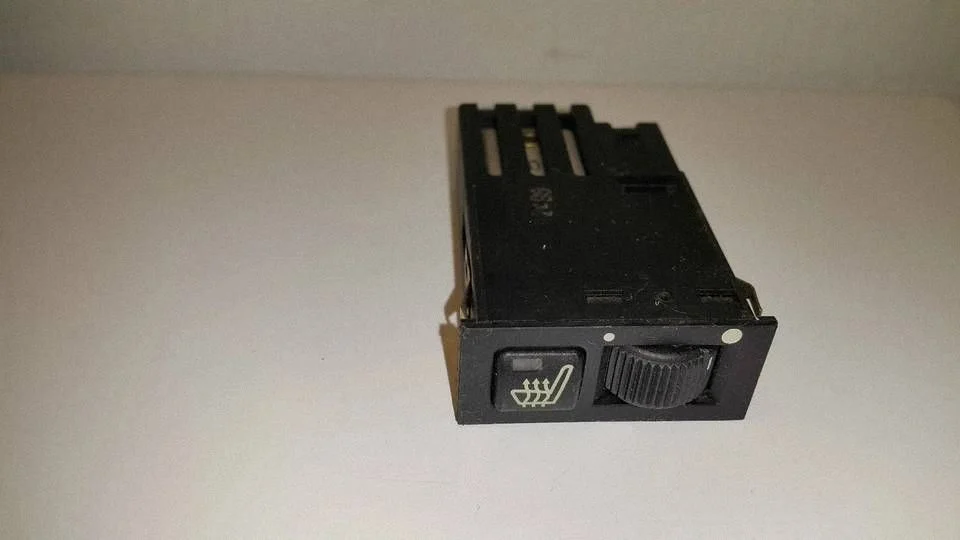 Seat heating switch – BMW 5 Series E39 (1996-2003)