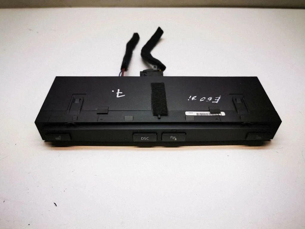 Seat heating switch – BMW 5 Series E60 E61 (2004-2010)
