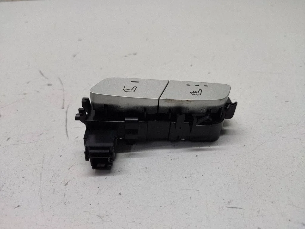 Seat heating switch – Mercedes-Benz E-Class W213 (2016-)
