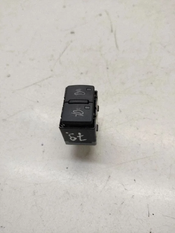 Alarm switch – Audi A5 8T 8F (2007-2016)