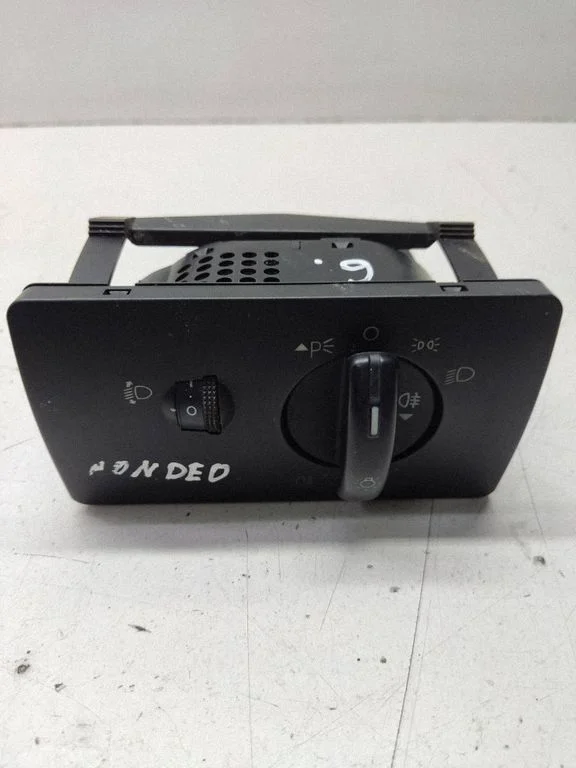 Light switch – Ford Mondeo MK IV (2007-2014)
