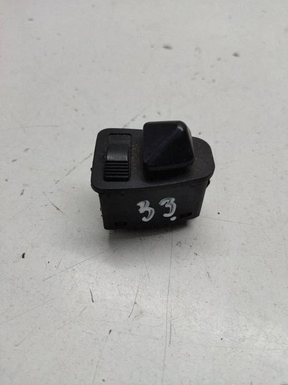 Wing mirror switch 8373691
