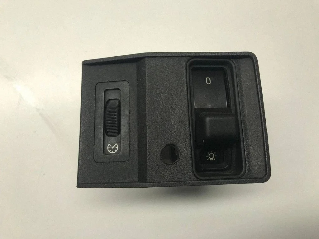 Light switch 1384005