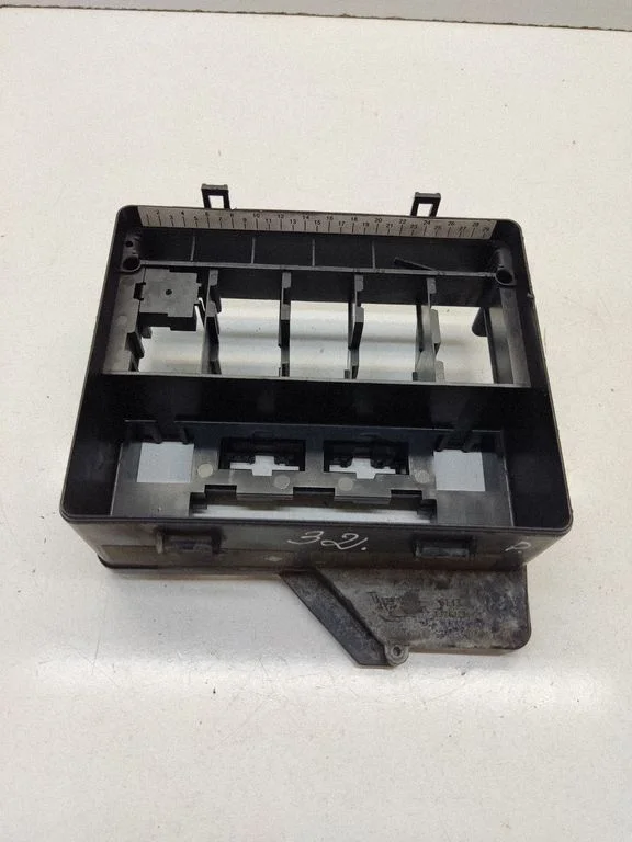 Releede paigaldusplokk – BMW 7-seeria E32 (1986-1994)