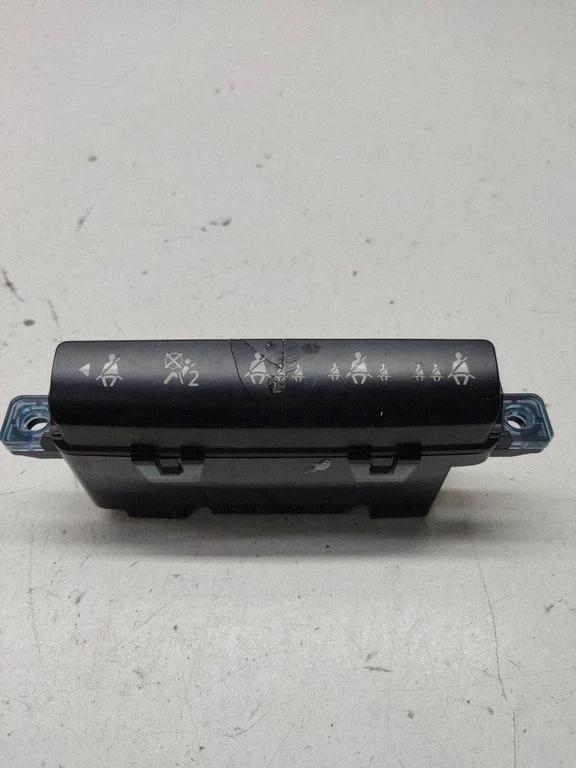 Turvavöö hoiatusrelee – Nissan Qashqai+2 (2008-2010)