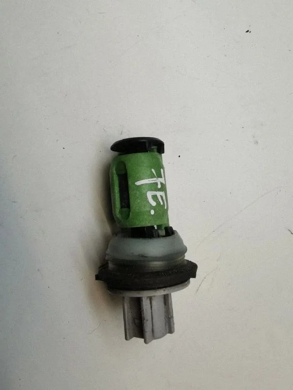 Light relay