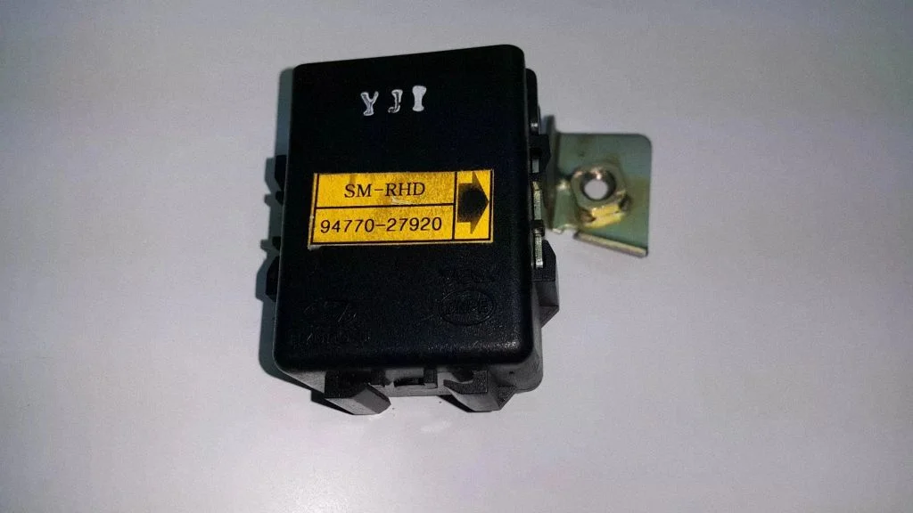 Oil pressure relay – Hyundai Santa Fe (2000-2006)